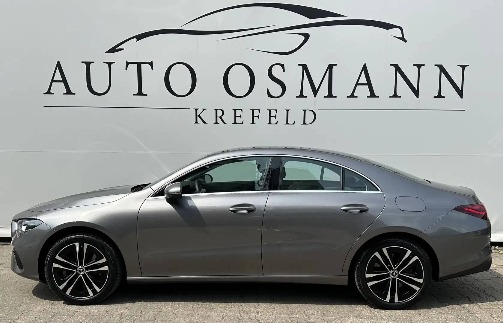 Mercedes-Benz CLA 250 e 8G-DCT Progressive Line Advanced Grau - 2