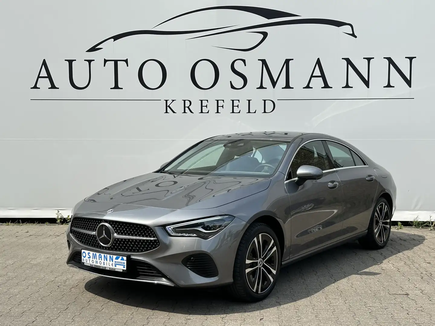 Mercedes-Benz CLA 250 e 8G-DCT Progressive Line Advanced Grau - 1