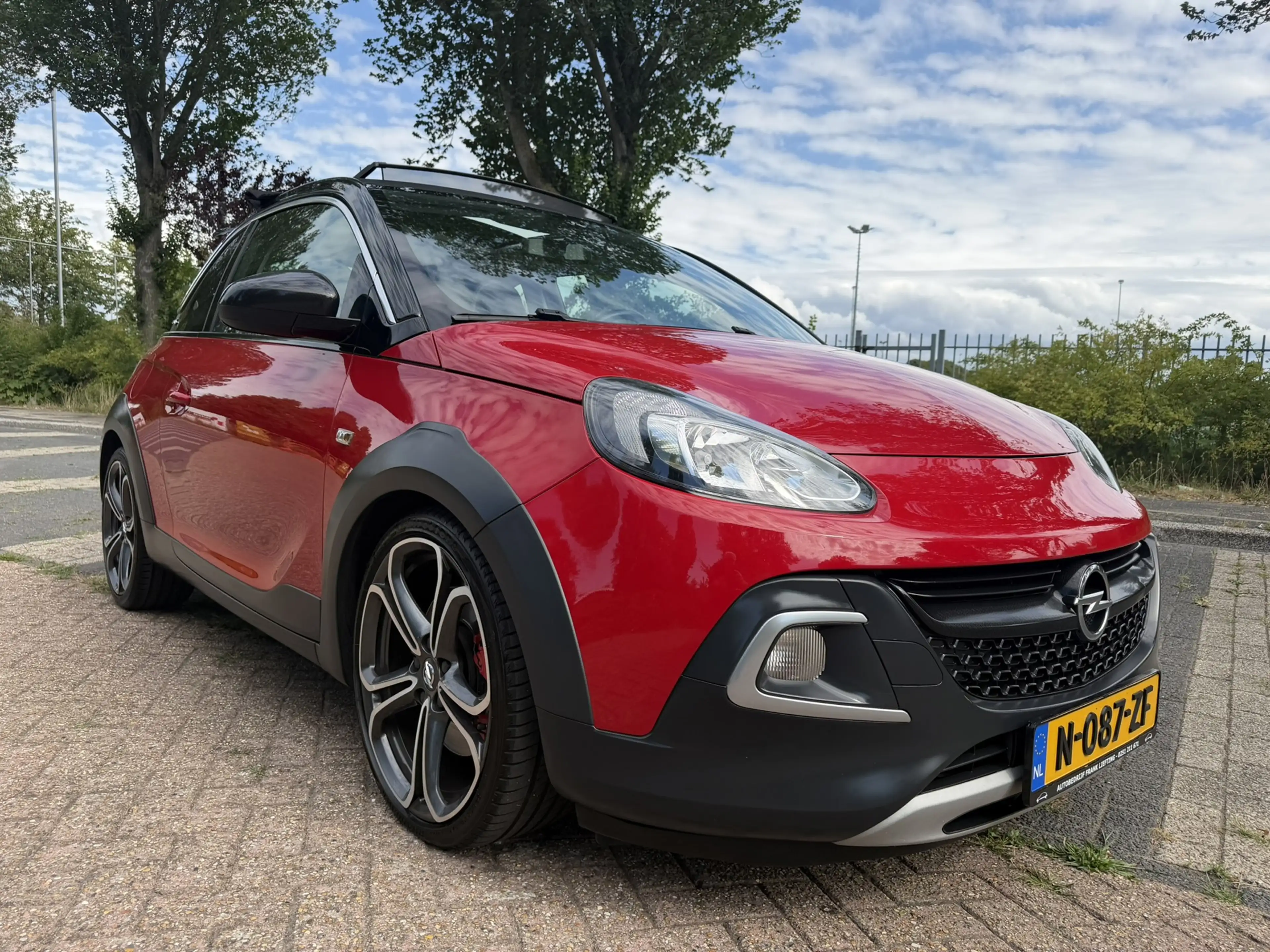 Opel Adam 1.4 Turbo Rocks S — photo 4