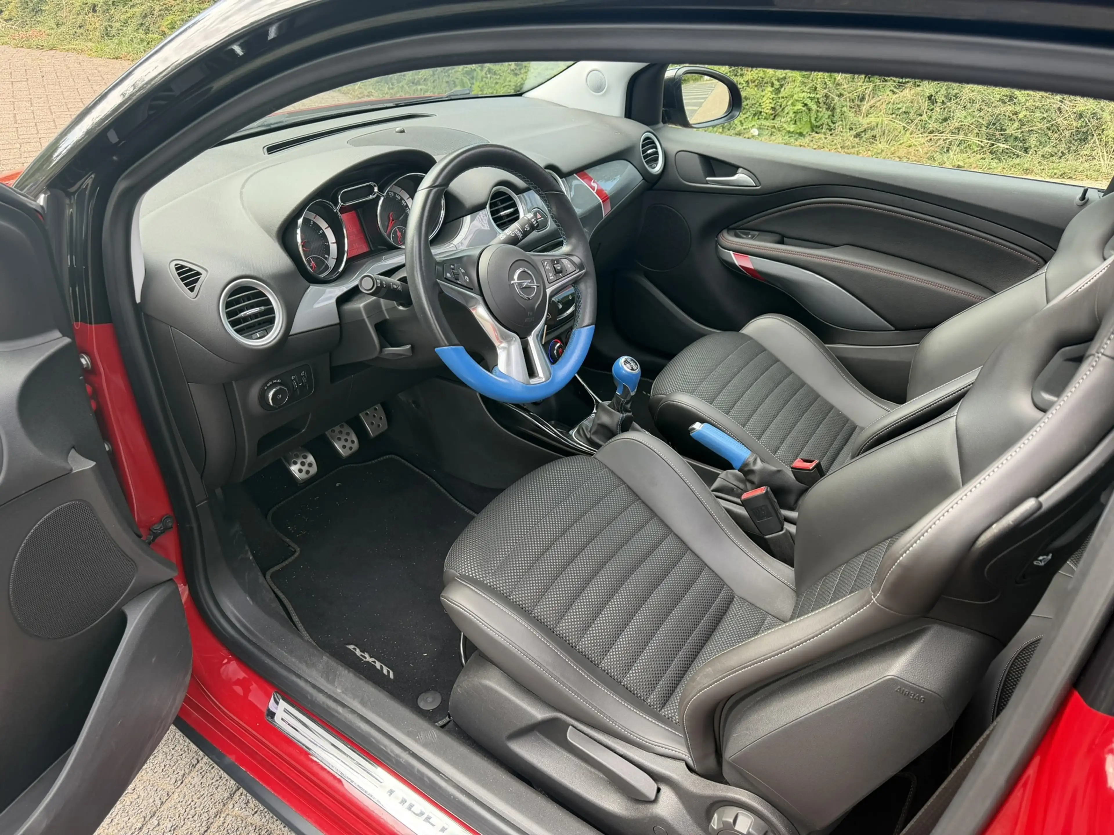Opel Adam 1.4 Turbo Rocks S — photo 6