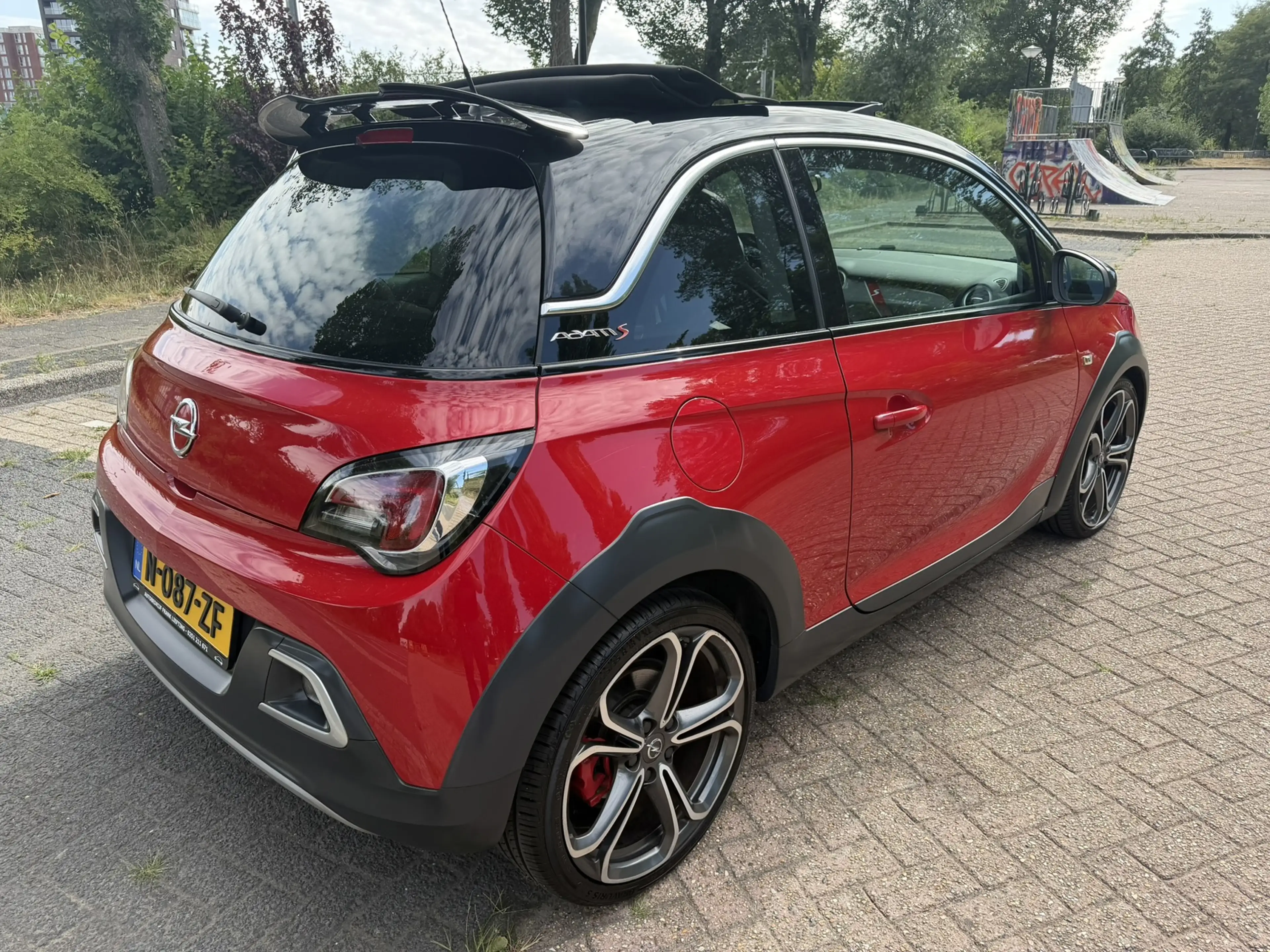 Opel Adam 1.4 Turbo Rocks S — photo 3