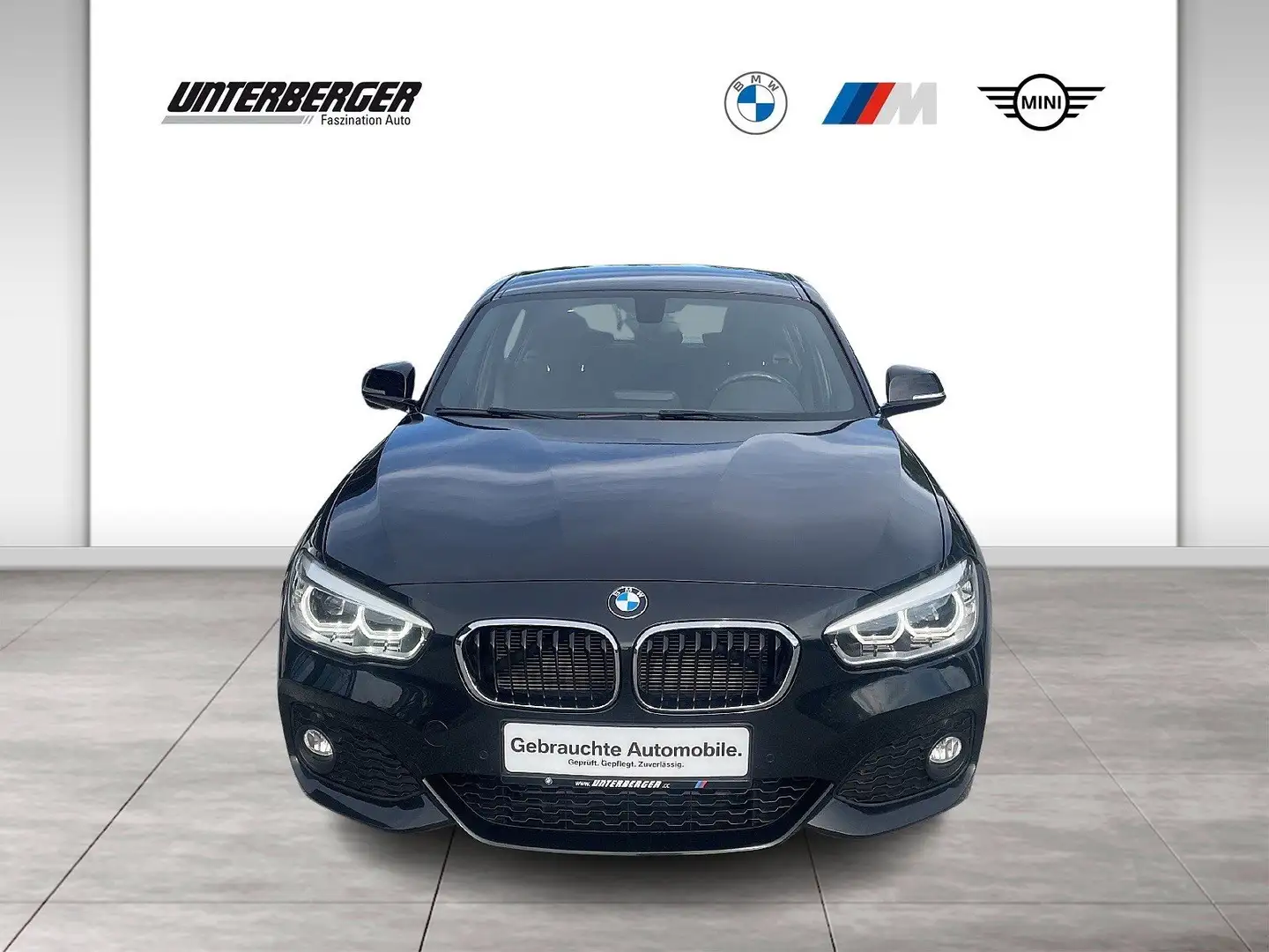 BMW 118 d xDrive Schwarz - 2