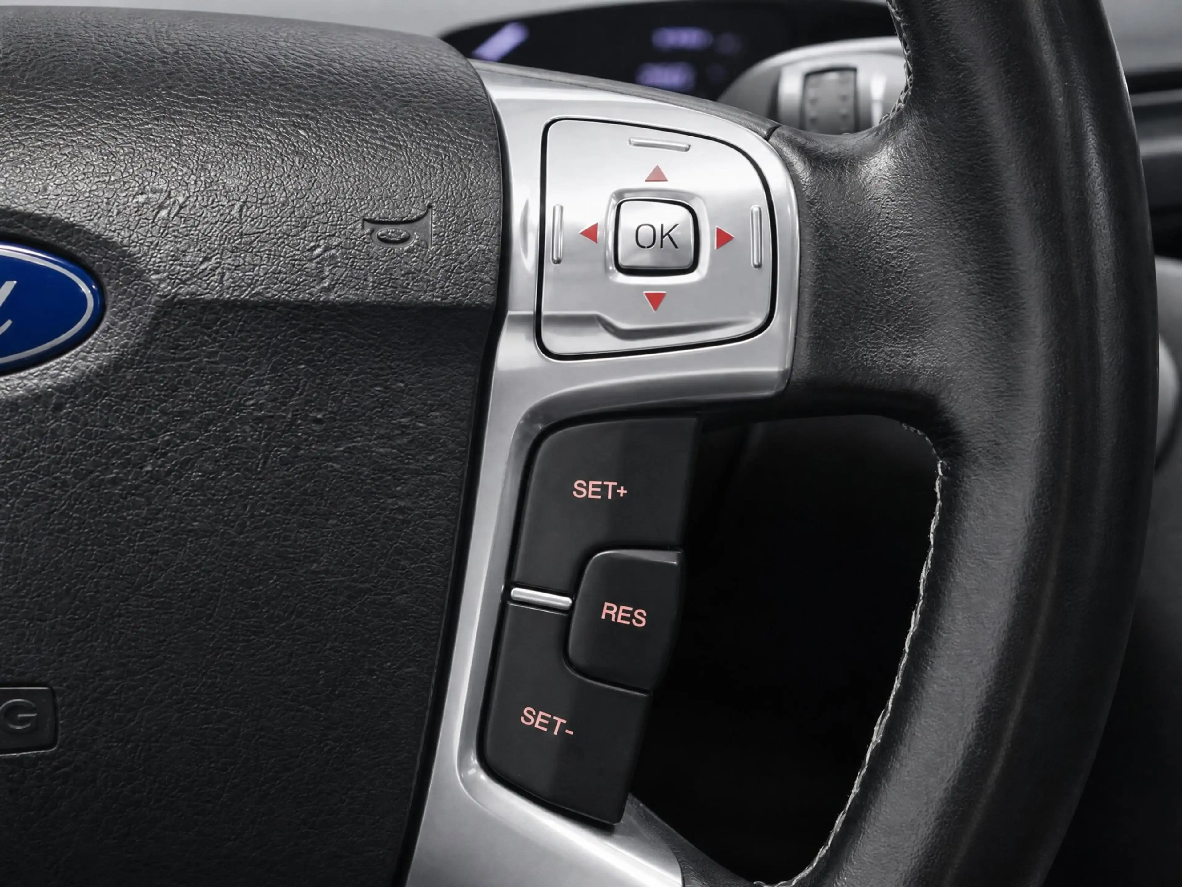 Ford Galaxy 1.6 SCTi Platinum // 7-PERS // PANO // TREKHAAK // — photo 17