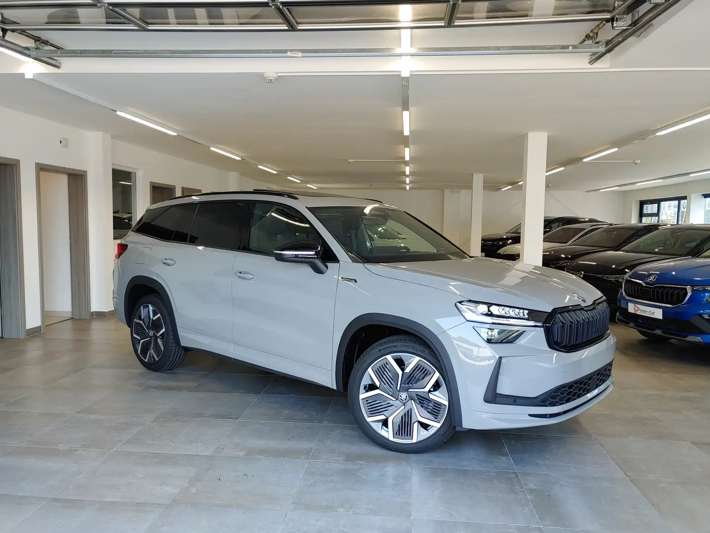 Skoda Kodiaq 1.5 TSI iV Sportline Matrix/AHK/Pano/Canton/Kam Grijs - 1
