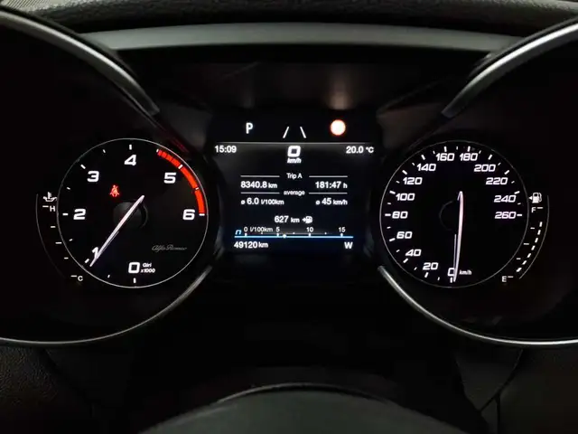 Alfa Romeo Giulia view 11
