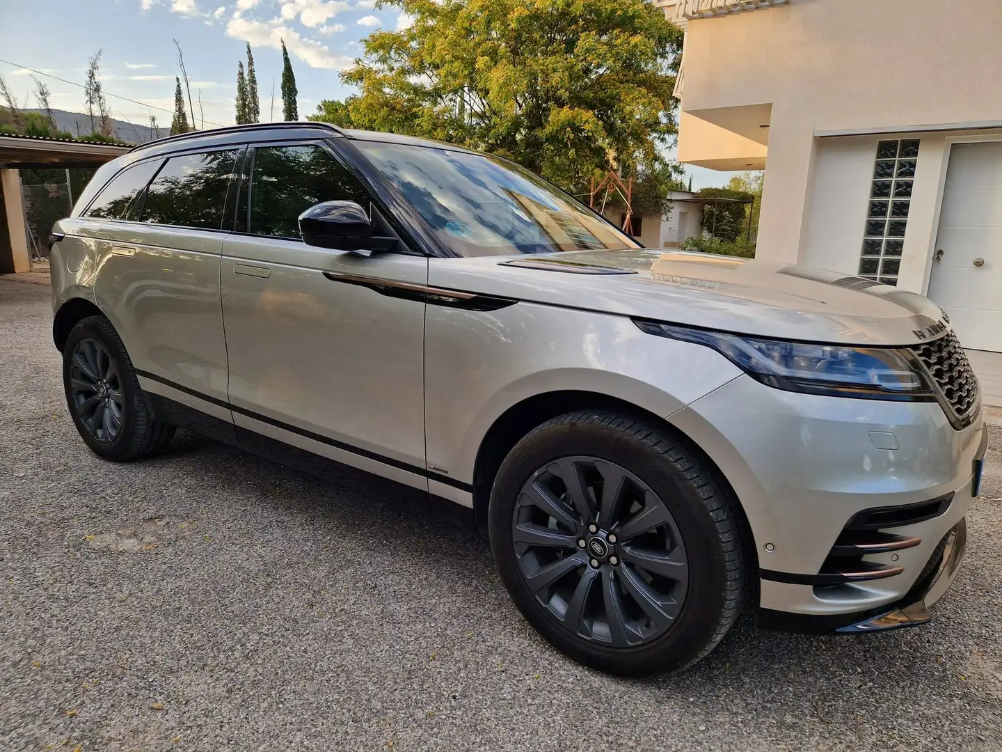 Land Rover Range Rover Velar Range Rover Velar 2.0D SE 4WD Aut. 240 SE Gris - 1