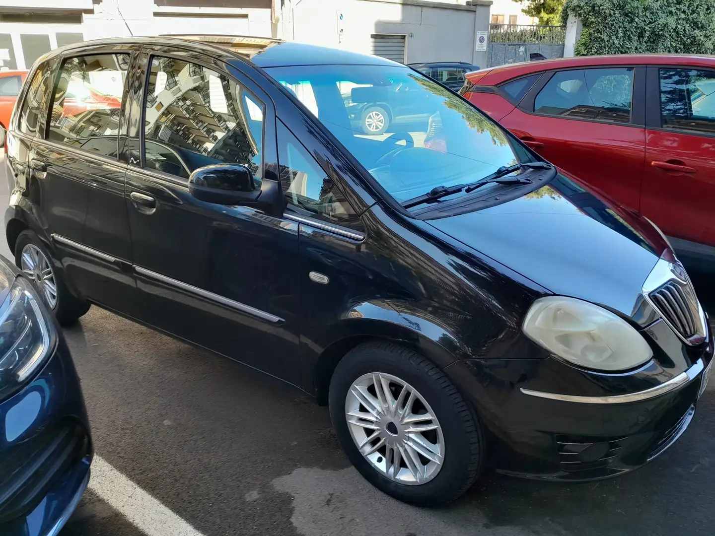 Lancia MUSA 1.4 8v Diva (argento) - 2