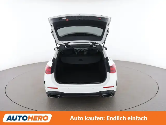 Mercedes-Benz C-Class view 16