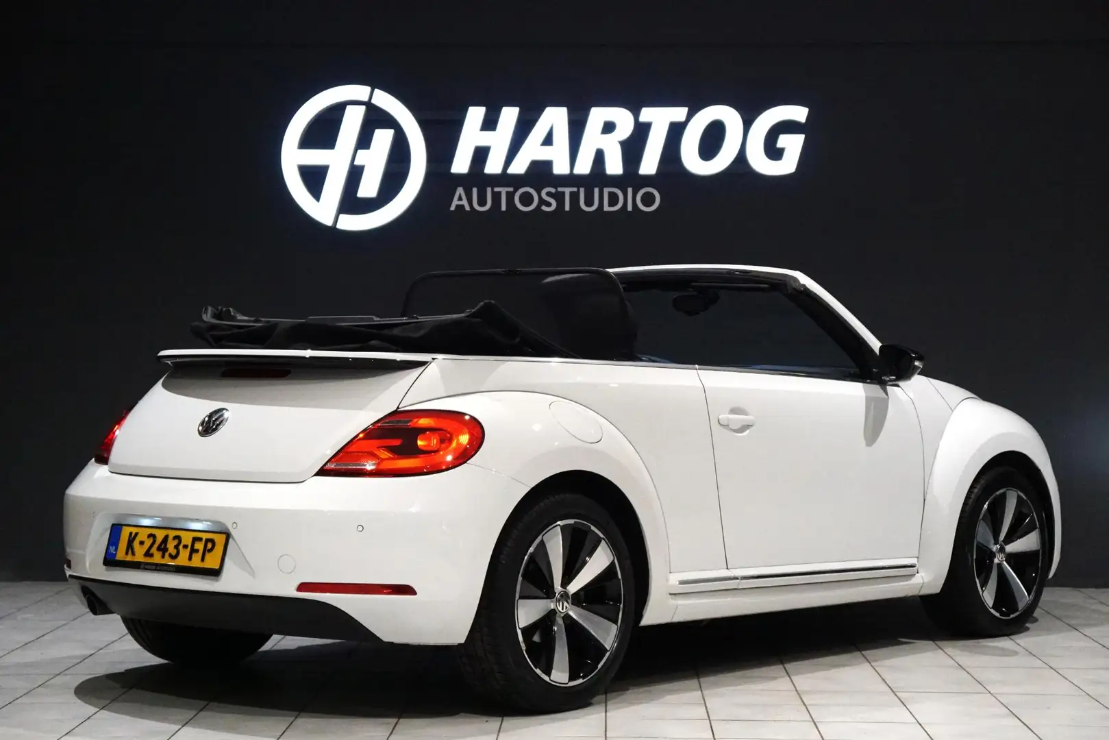 Volkswagen Beetle Cabriolet 1.2 TSI Club + CAMERA / XENON / APPLE CA Blanc - 2