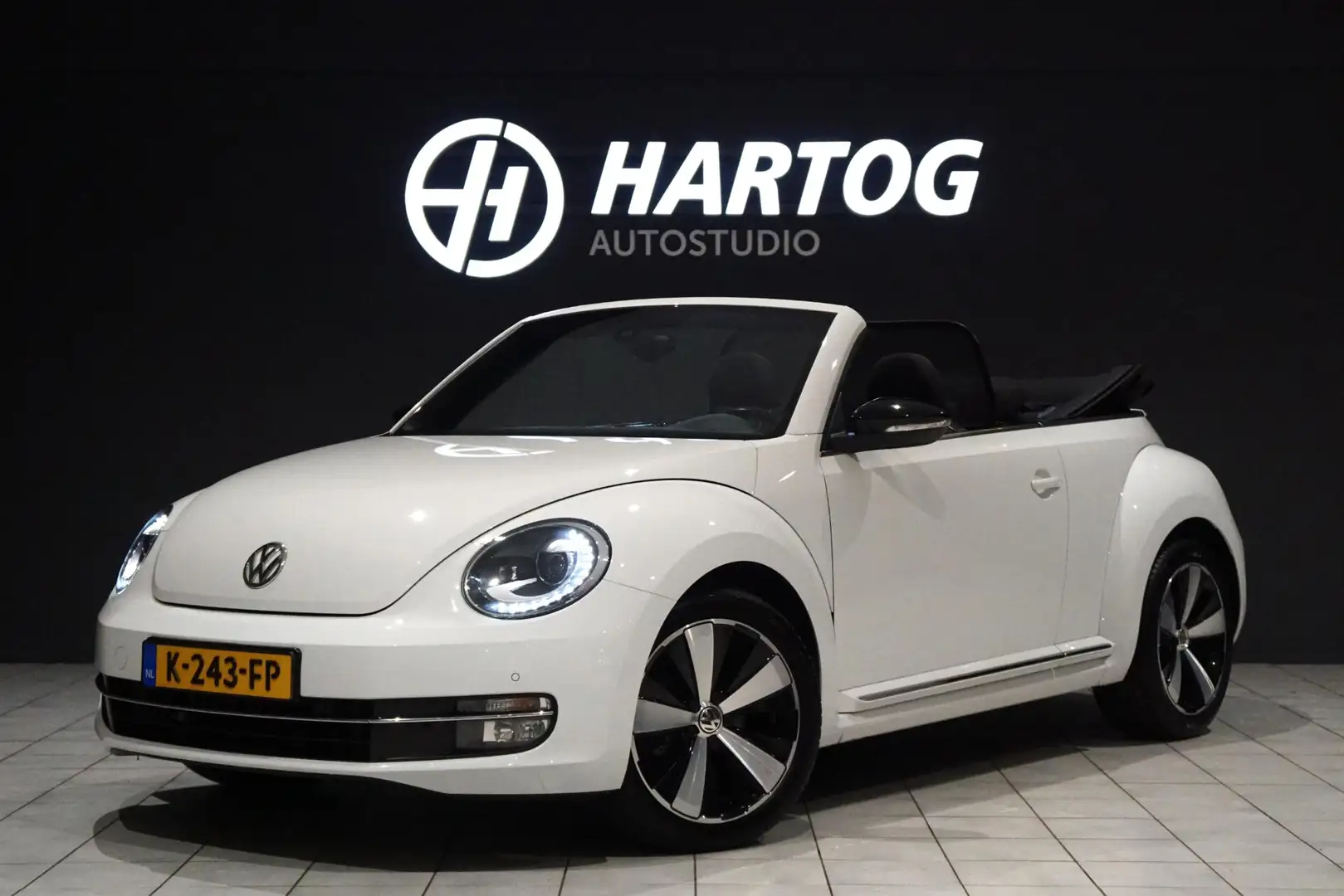 Volkswagen Beetle Cabriolet 1.2 TSI Club + CAMERA / XENON / APPLE CA Blanc - 1