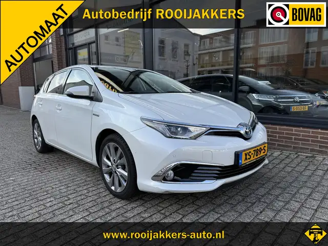 Toyota Auris 1.8 Hybrid Lease Pro