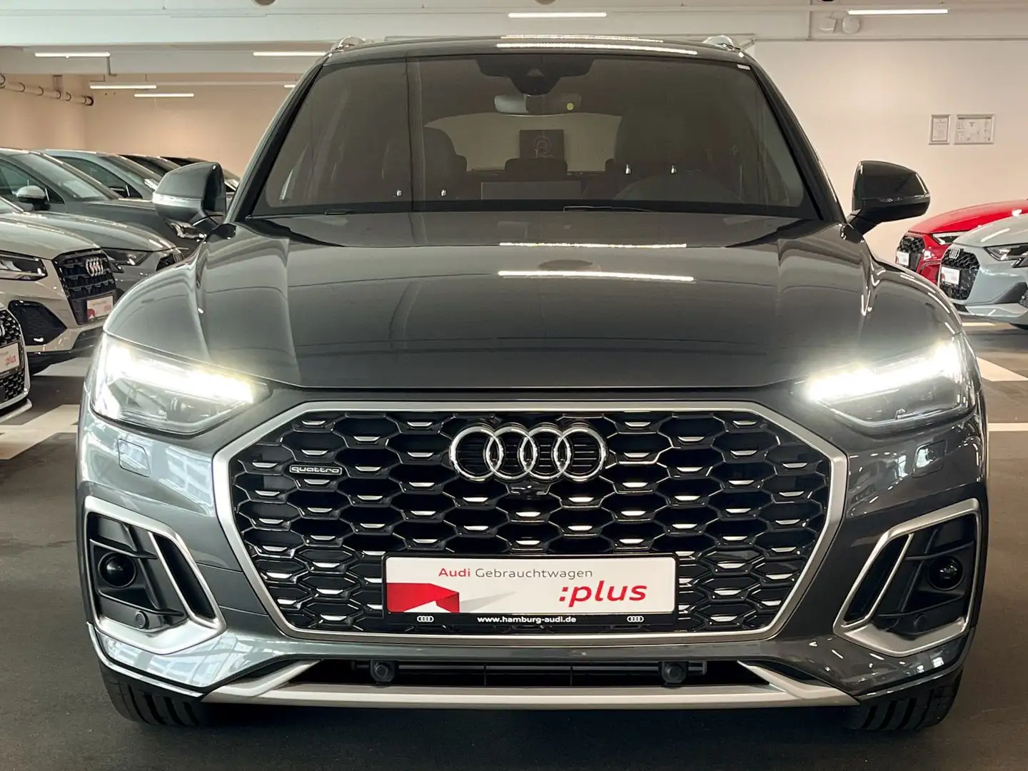 Audi Q5 40 TFSI qu. S line S tronic MATRIX Grau - 2