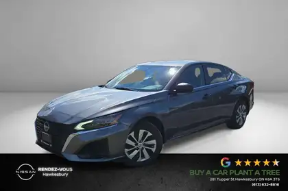 Gray 2024 Nissan Altima Sedan  Automatic