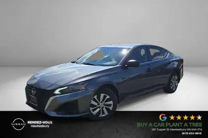 Gray 2024 Nissan Altima Sedan  Automatic