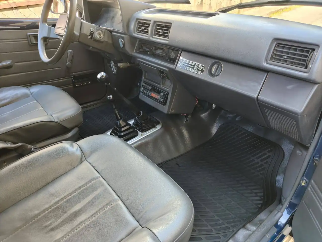 Toyota Hilux LN 65 - 4 porte – 4x4, foto 9