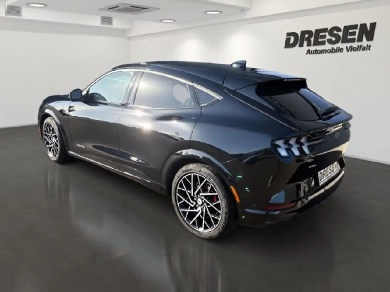Ford Mustang Mach-E GT AWD Klima/ Leder/B&O Soundsystem/ Panoramadach, миниатюра 5