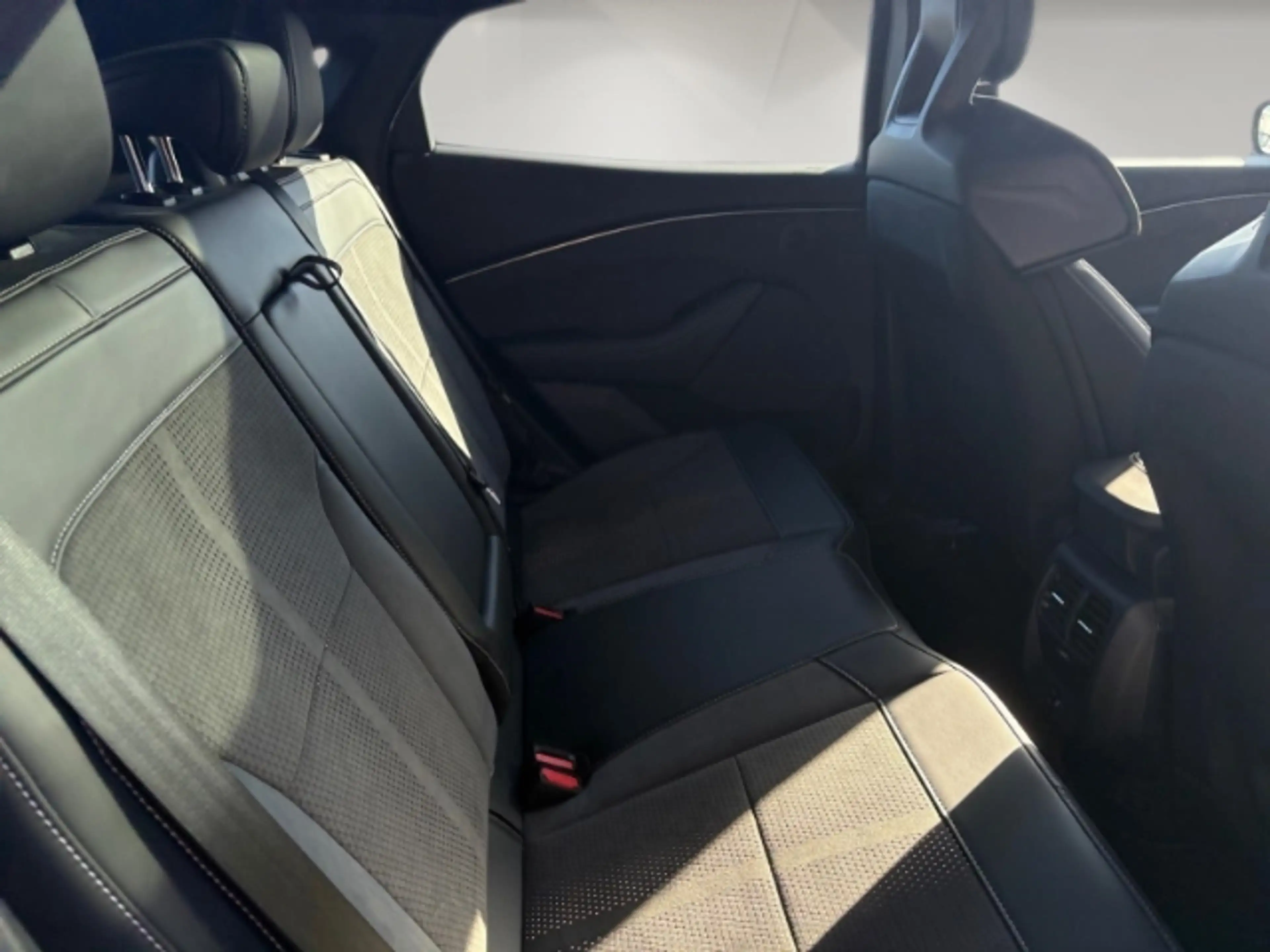 Ford Mustang Mach-E GT AWD Klima/ Leder/B&O Soundsystem/ Panoramadach — photo 14