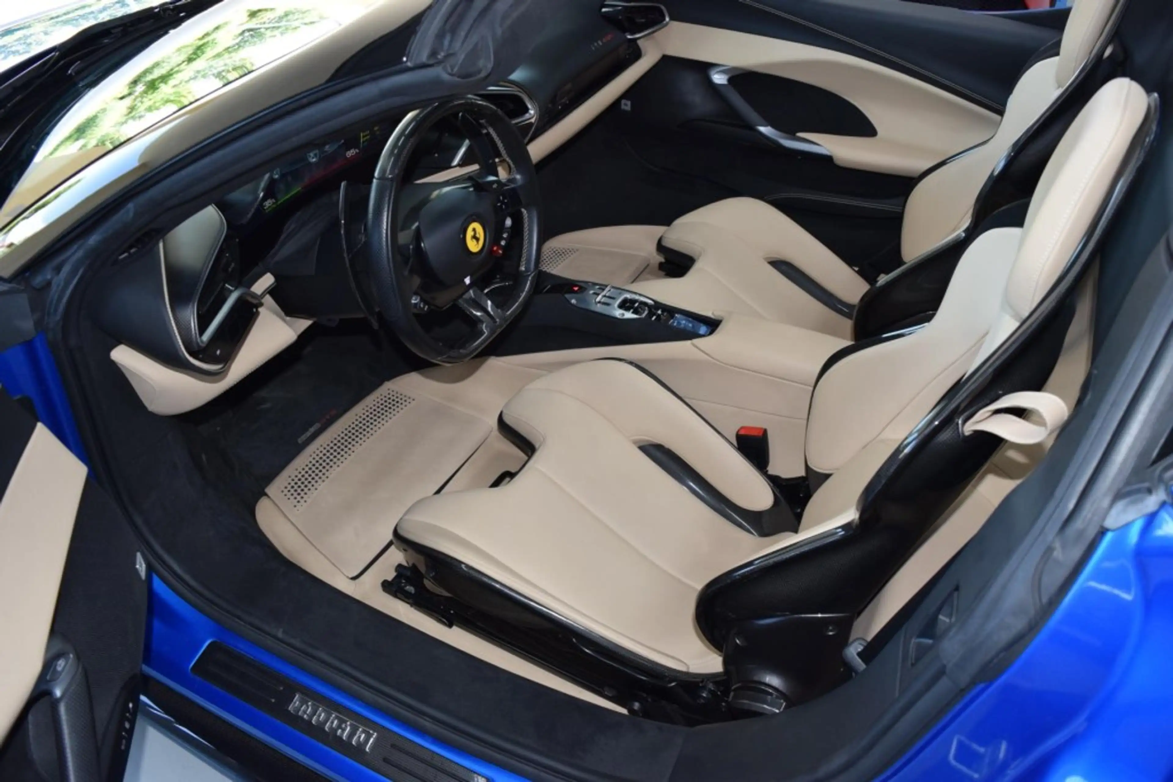 Ferrari 296 Full CARBON * ACC * AppleCarPlay * JBL — photo 5