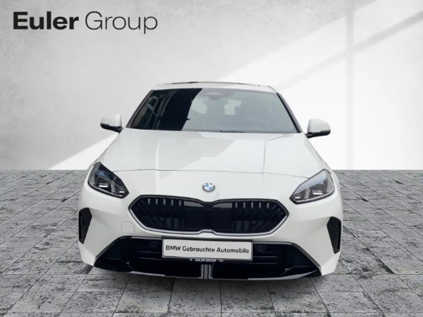 BMW 118 d Limousine Sportpaket HUD AD El. Panodach Panoram Weiß - 2