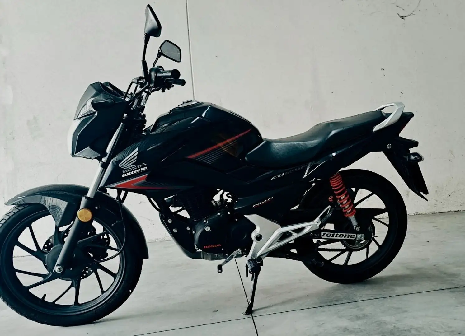Honda CBF 125 Black - 1