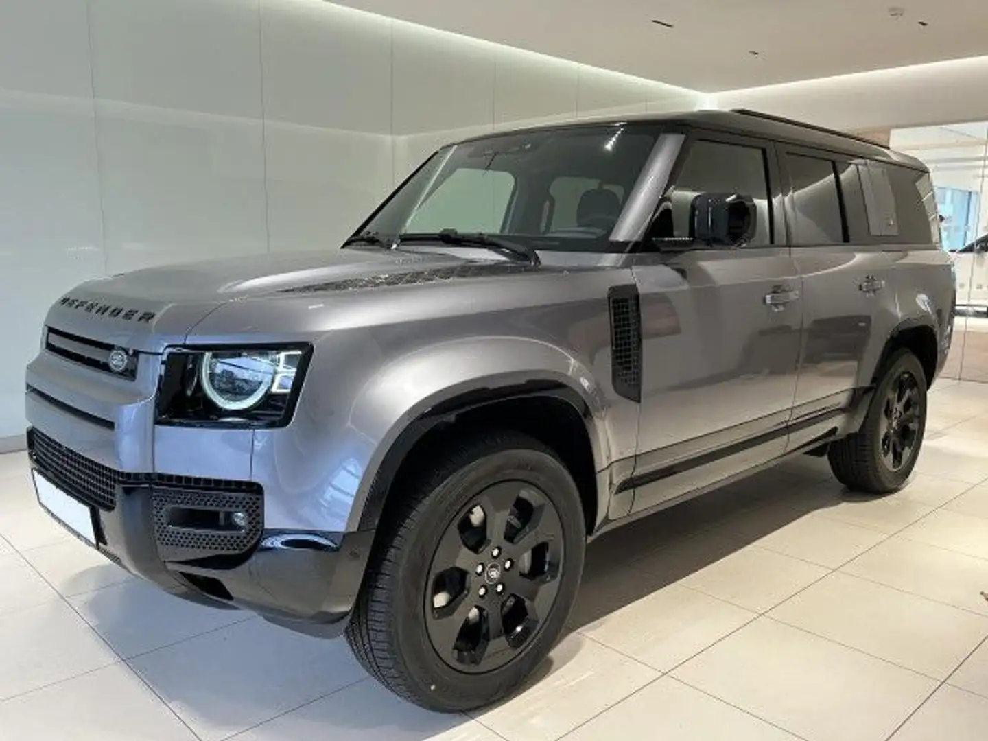 Land Rover Defender 130 D300 X-Dynamic SE Black Pack AHK MY24 Grau - 1
