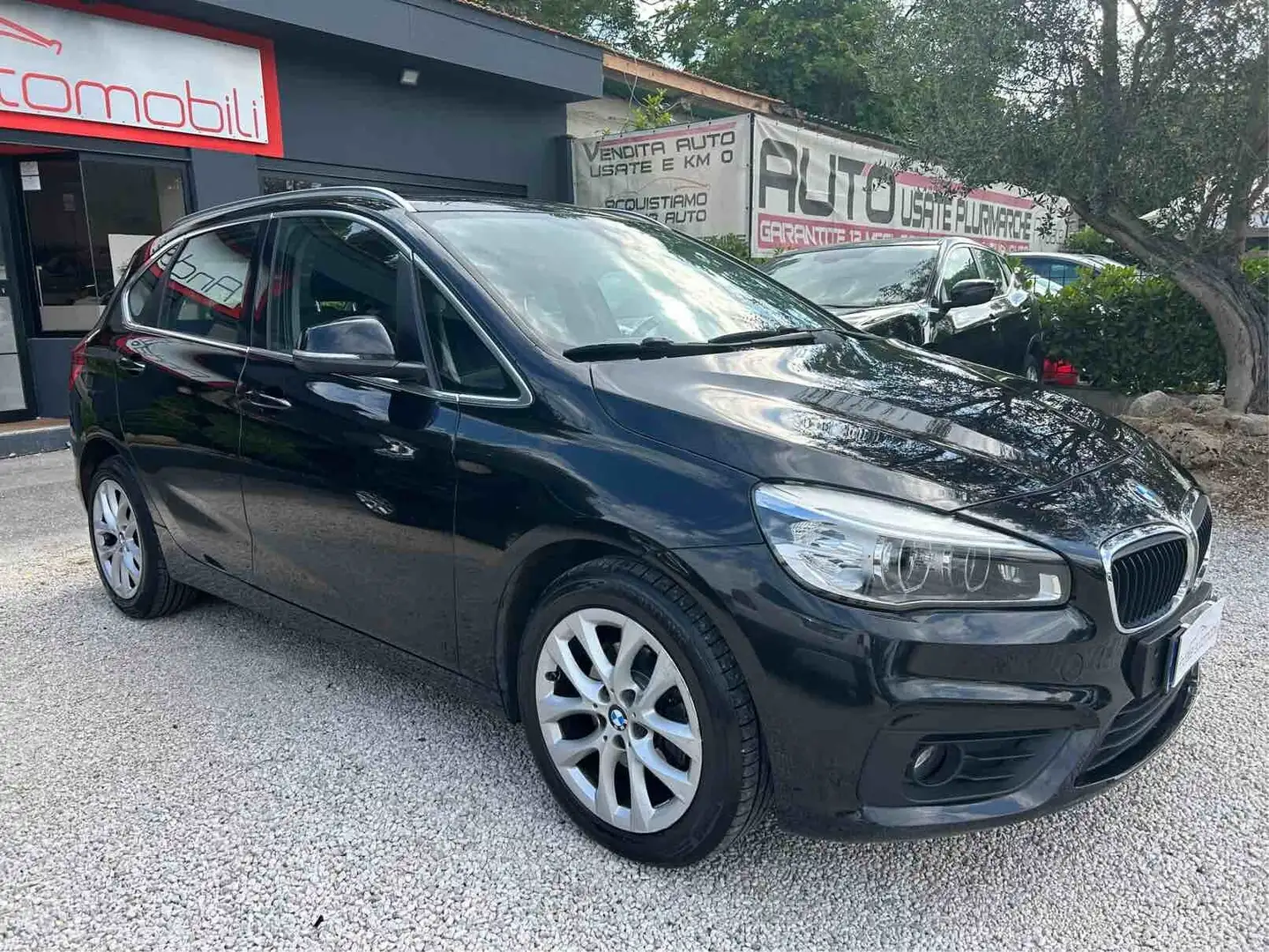 BMW 218d Active Tourer Luxury Negru - 1