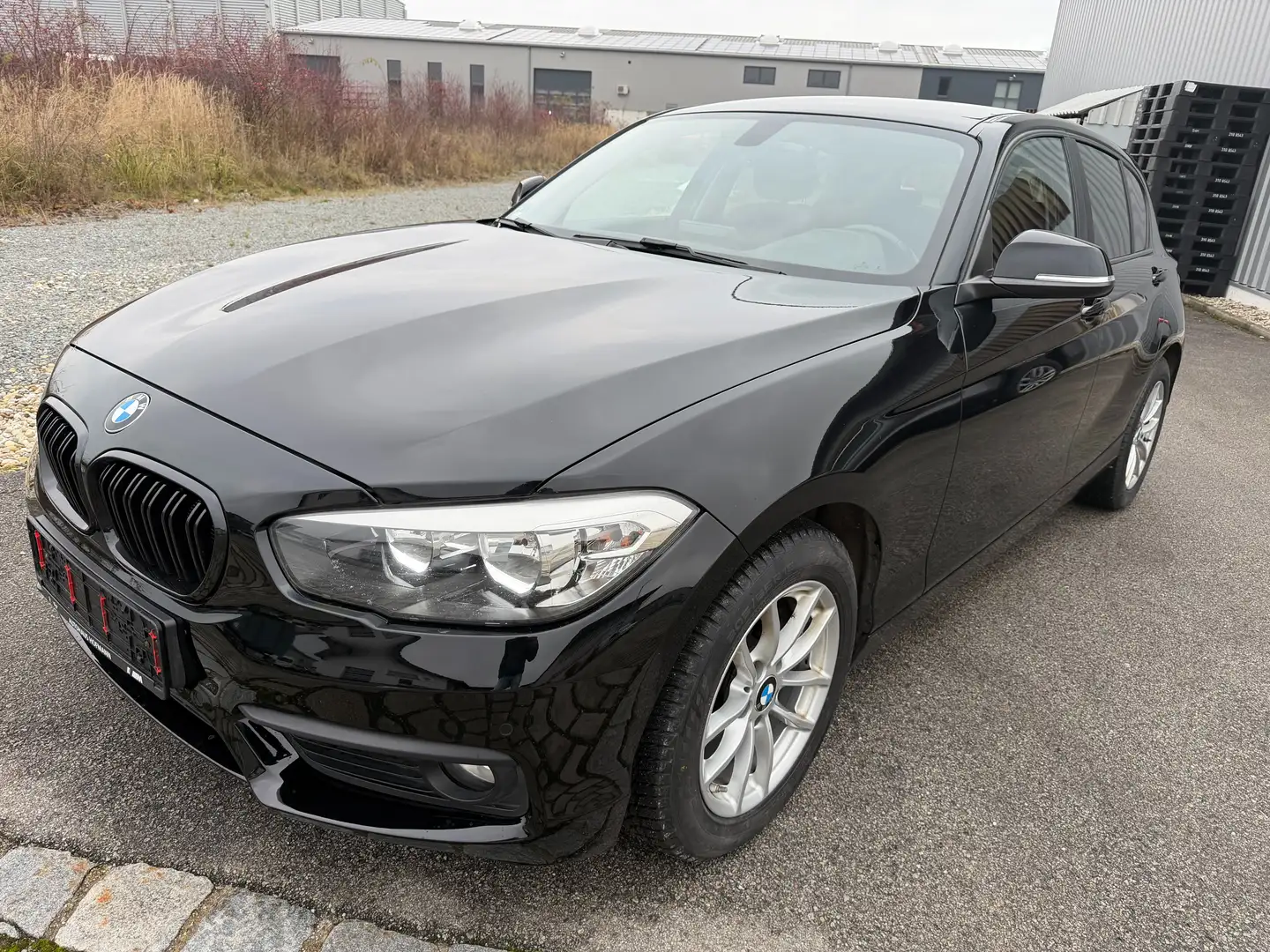 BMW 118 118 i Advantage *Klima*Shzg*Navi*PDC*Top* Noir - 1