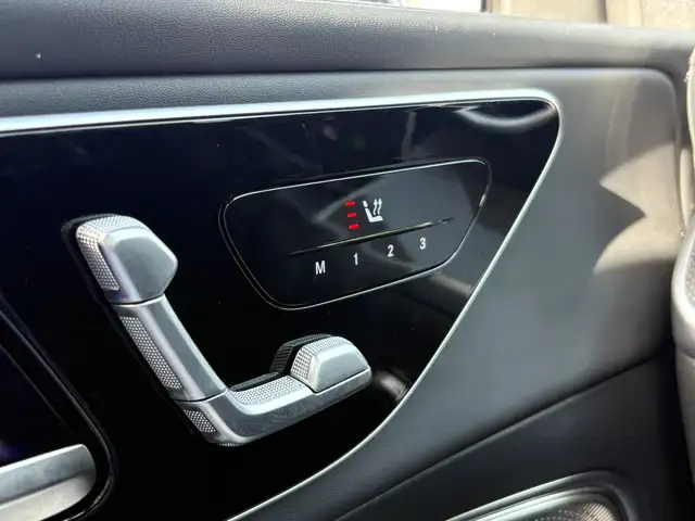 Mercedes-Benz GLC view 12