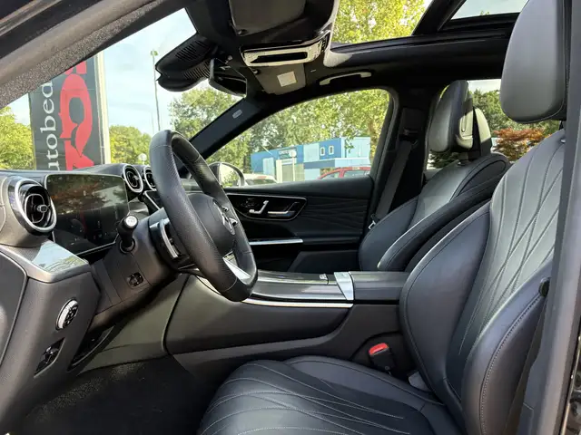 Mercedes-Benz GLC view 4