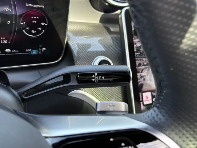 Mercedes-Benz GLC view 23