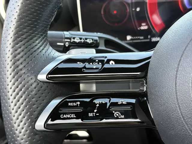 Mercedes-Benz GLC view 15