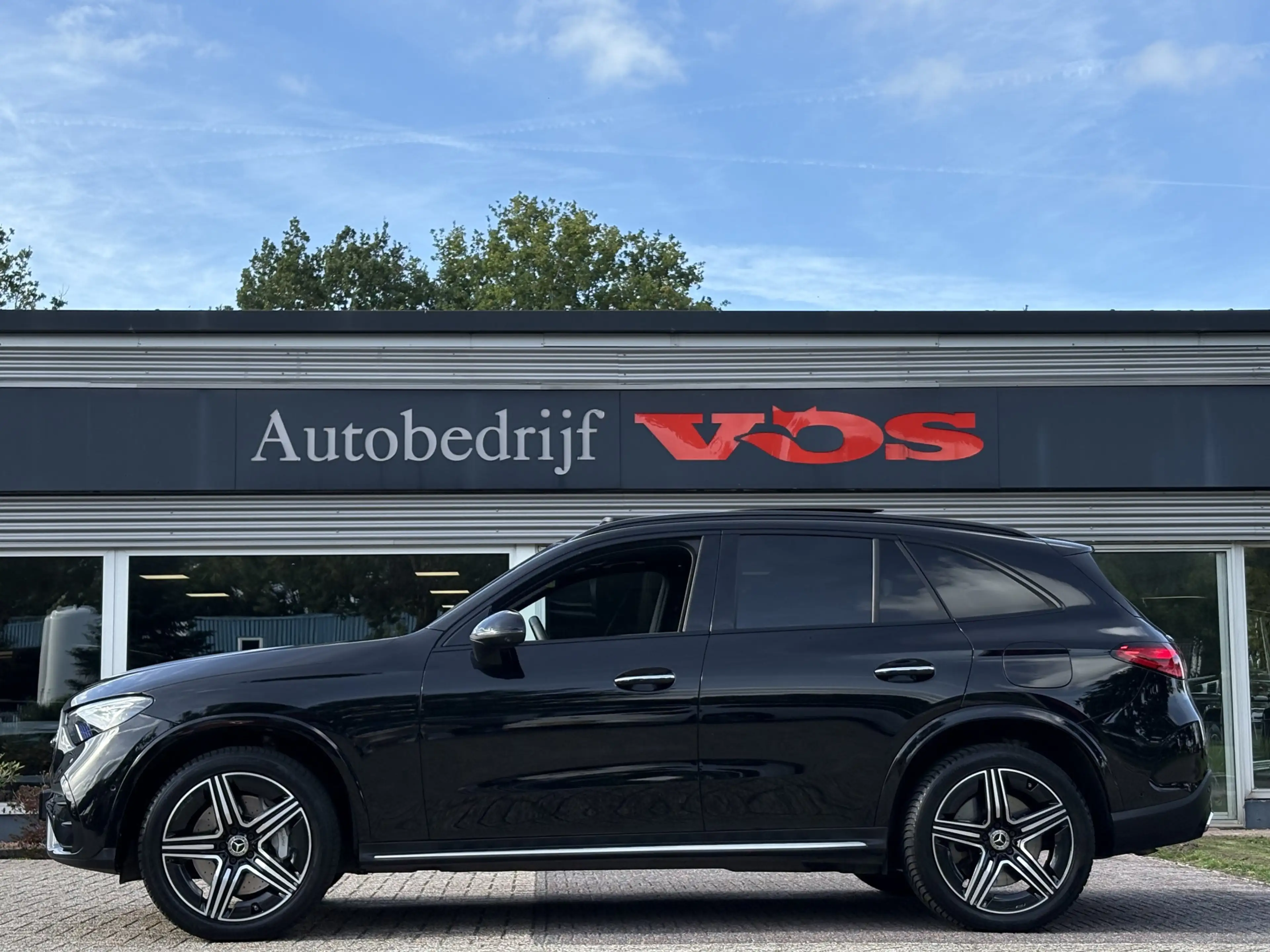 Mercedes-Benz GLC 400 400e 4MATIC AMG Line | Panodak | Burmester | Trekh — photo 3