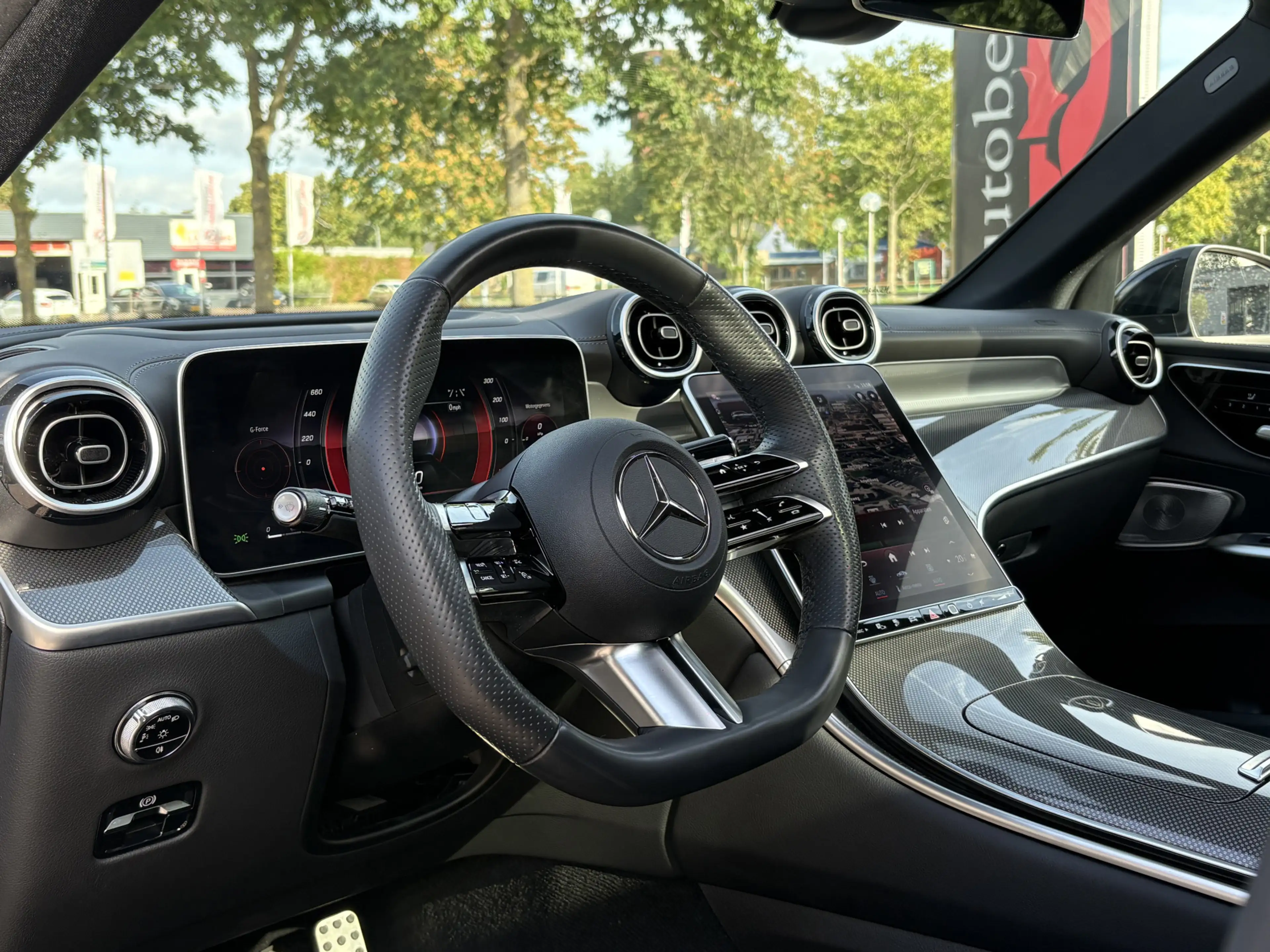 Mercedes-Benz GLC 400 400e 4MATIC AMG Line | Panodak | Burmester | Trekh — photo 2