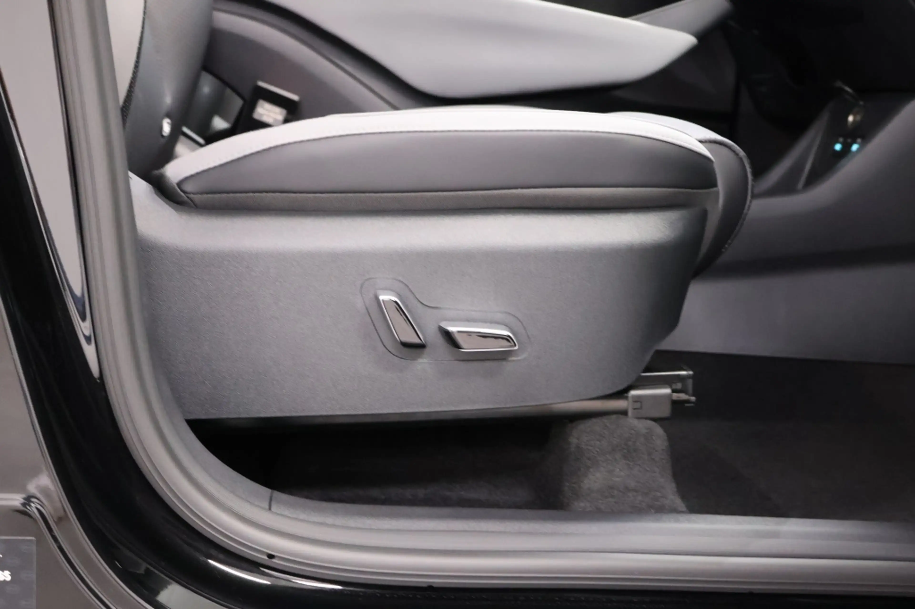 BYD Dolphin Surf Boost 43 kWh | Private Lease v.a. 367 per maand — photo 14