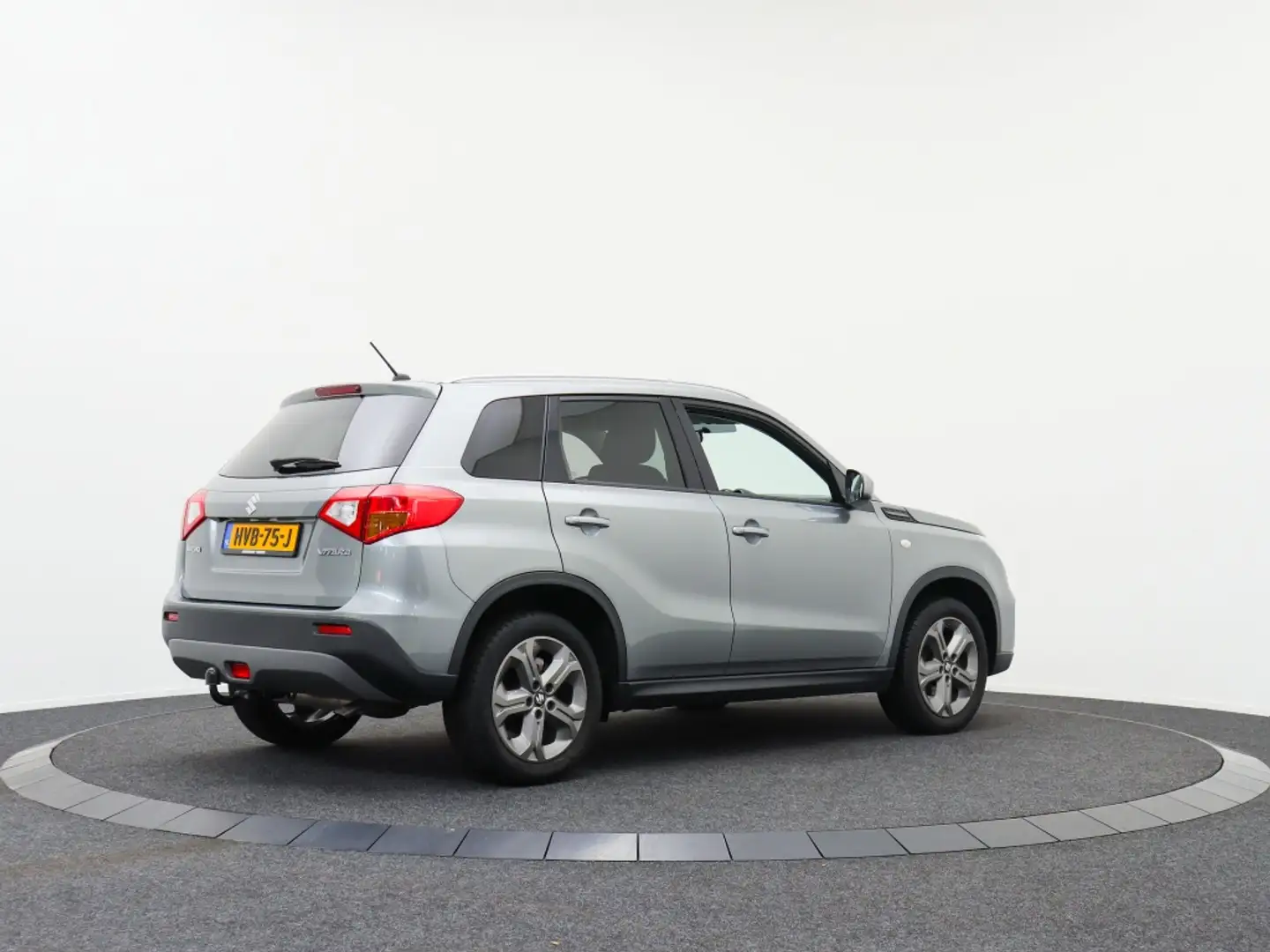 Suzuki Vitara 1.6 Business Edition | Trekhaak | Navigatie | Came Gris - 2
