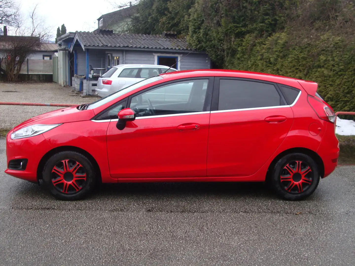 Ford Fiesta Titanium Rot - 2