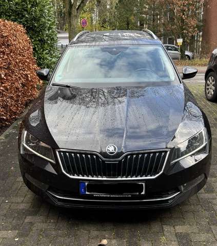 Imagine Skoda Superb Style
