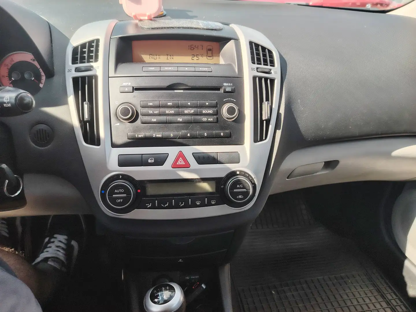 Kia Ceed / cee'd cee'd 1,6 CRDi Motion DPF Motion Grün - 2