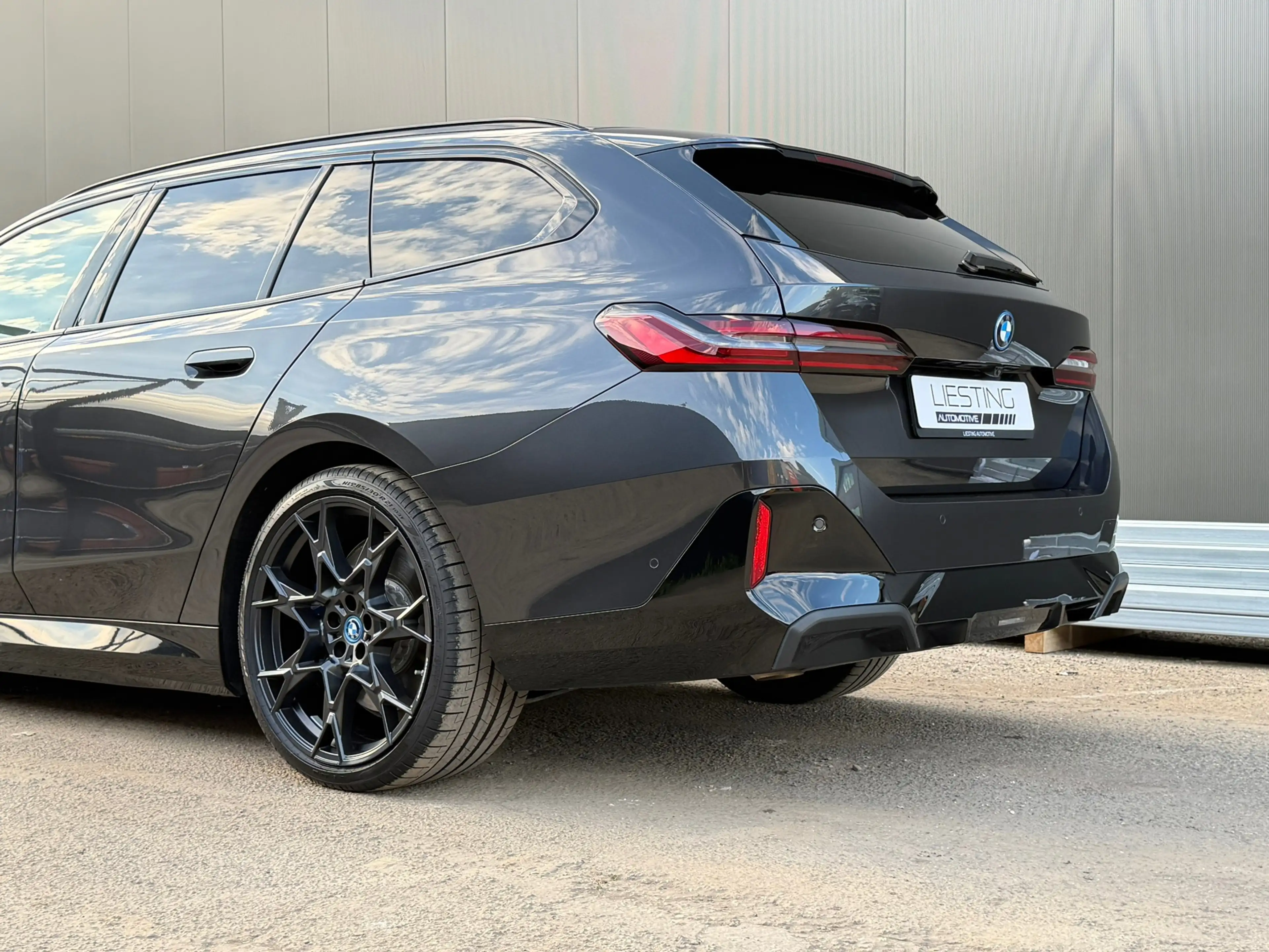 BMW 550 5-serie Touring 550e xDrive M-Sport Pro M-Seats B& — photo 6