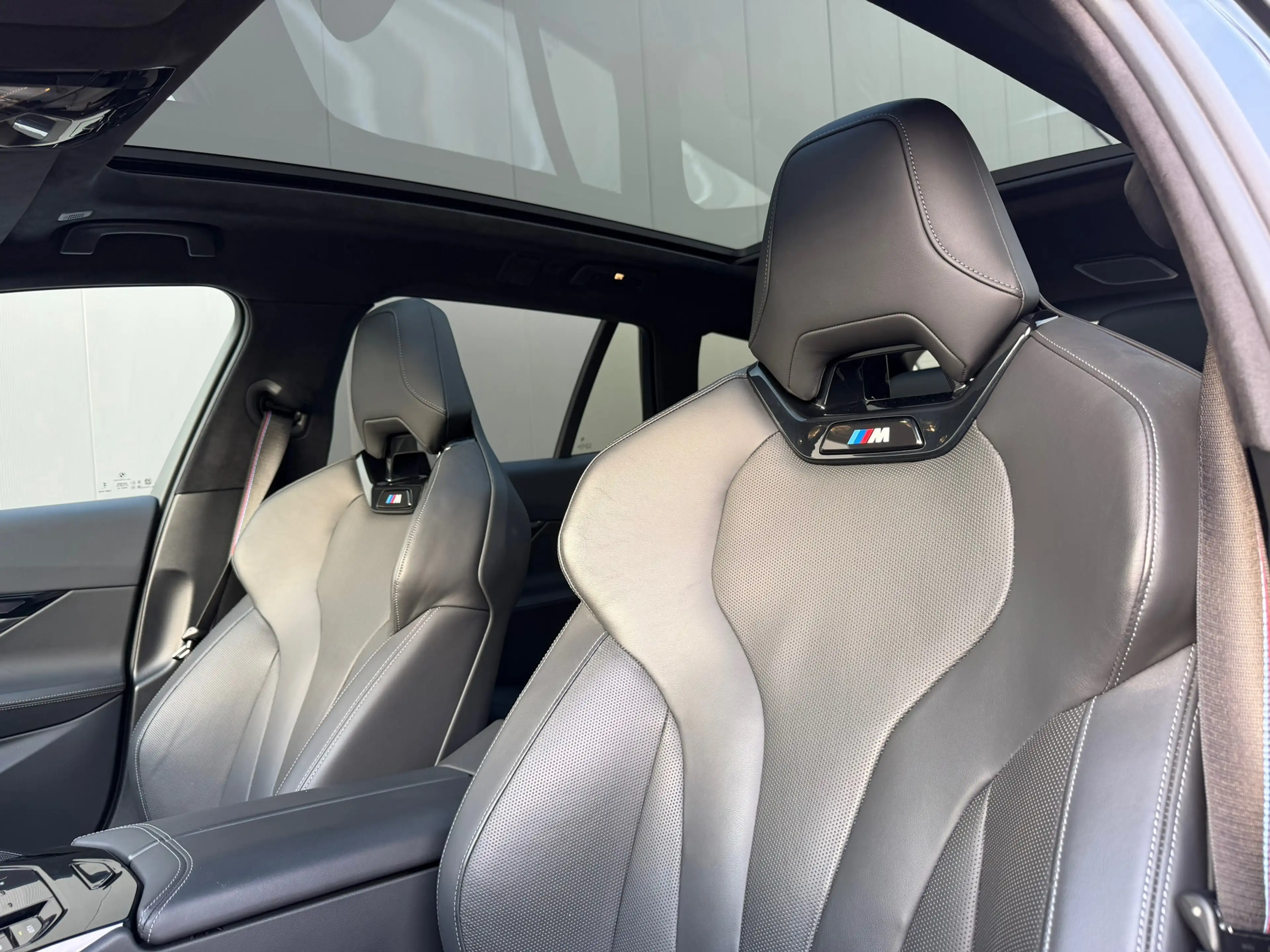 BMW 550 5-serie Touring 550e xDrive M-Sport Pro M-Seats B& — photo 3