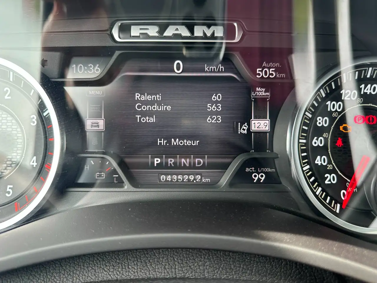 RAM 3500 снимка RAM 3500