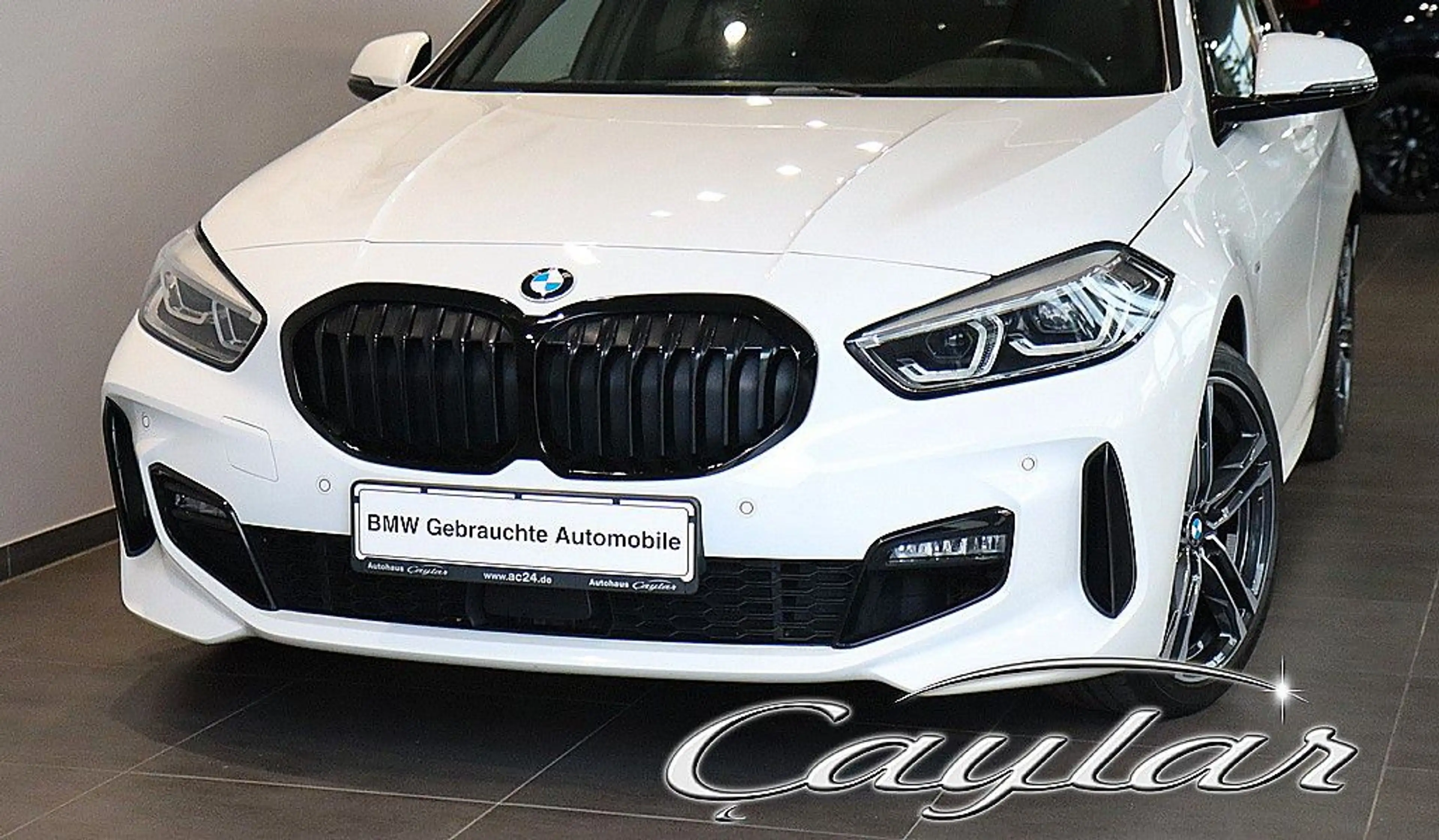 BMW 118 i M SPORT 5-TÜRER AUT. PANORAMA HIFI AHK 18" — photo 12