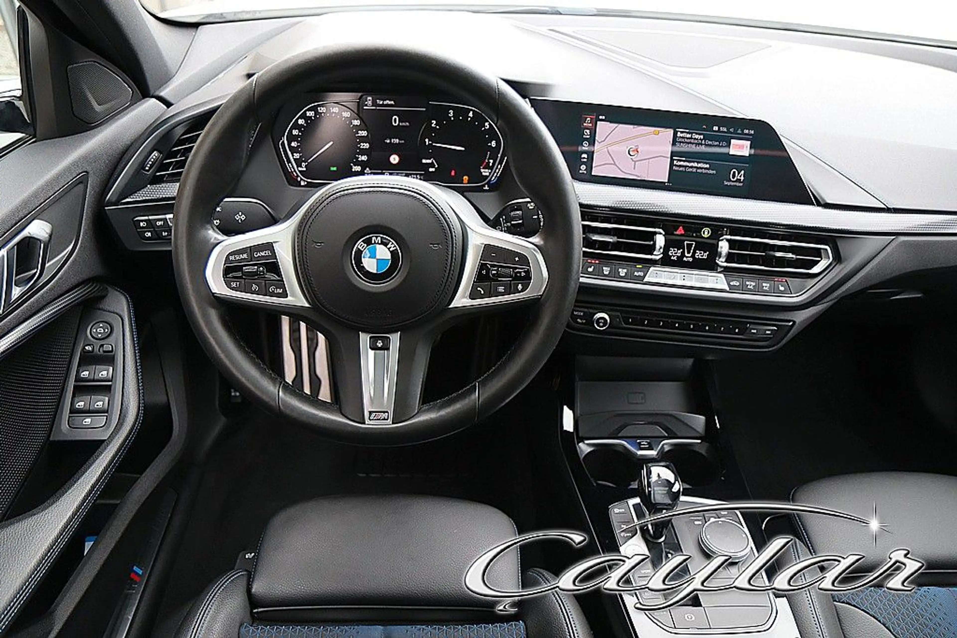 BMW 118 i M SPORT 5-TÜRER AUT. PANORAMA HIFI AHK 18" — photo 13