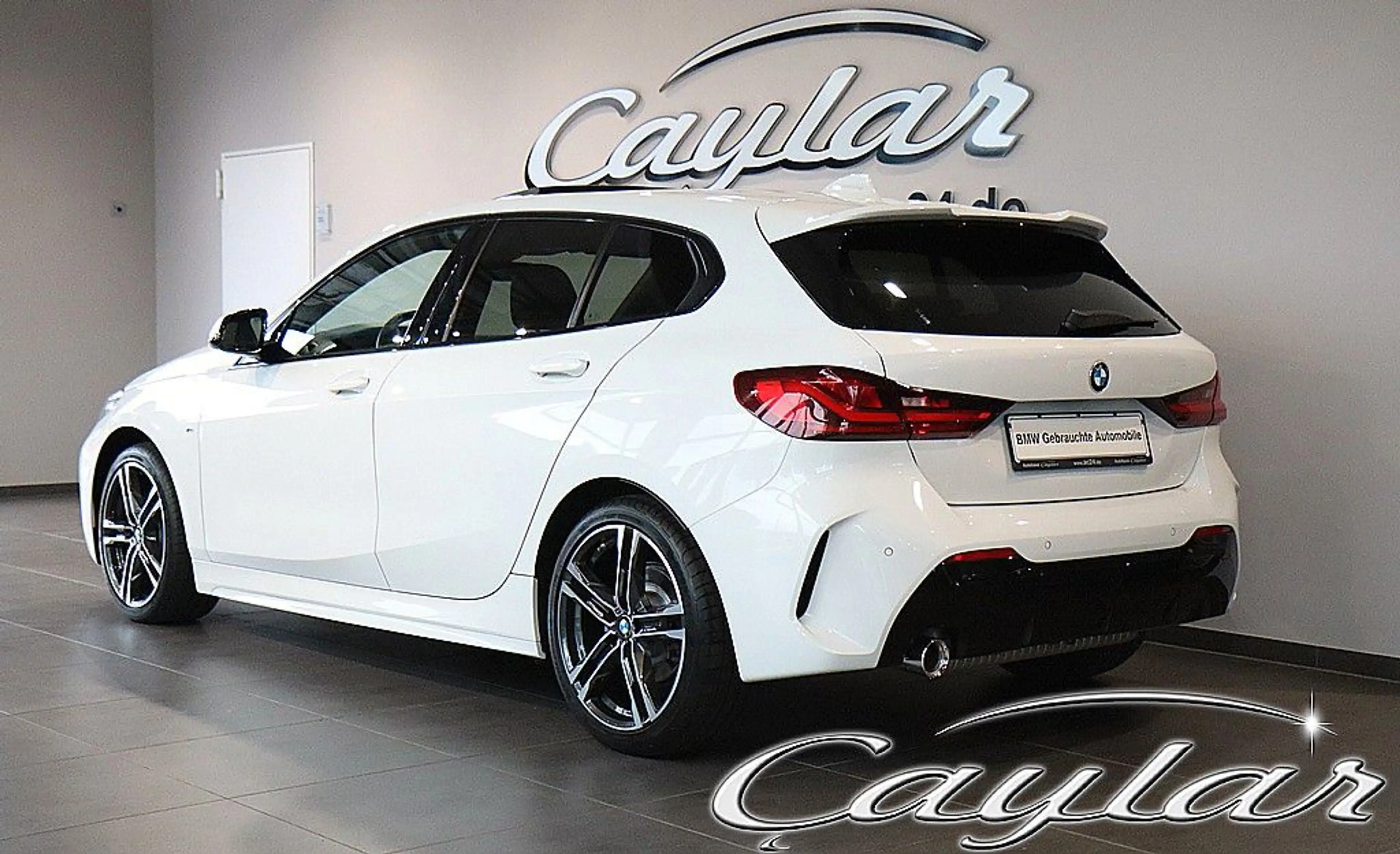 BMW 118 i M SPORT 5-TÜRER AUT. PANORAMA HIFI AHK 18" — photo 8