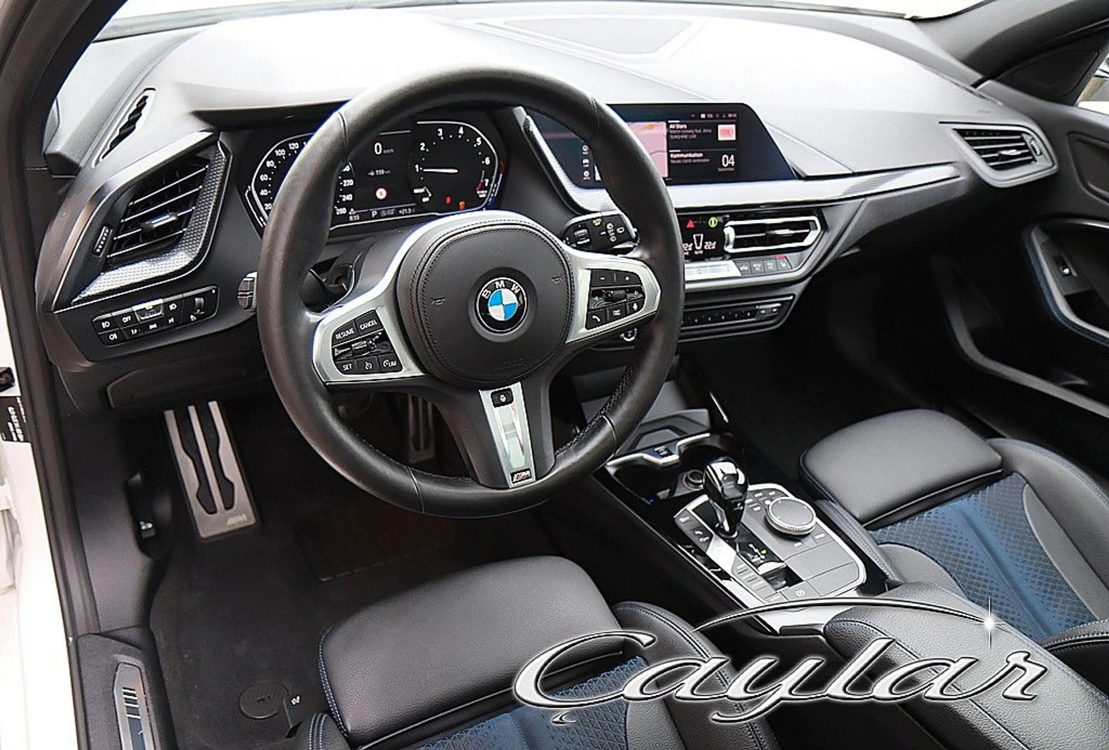 BMW 118 i M SPORT 5-TÜRER AUT. PANORAMA HIFI AHK 18" — photo 15