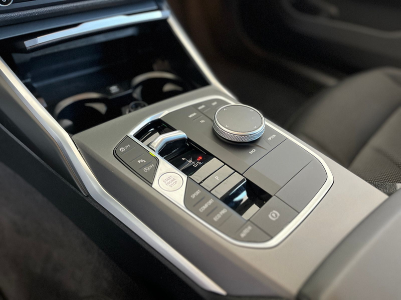 BMW 318 i Tour Navi LED LM Shadow Shz Alarm — photo 20