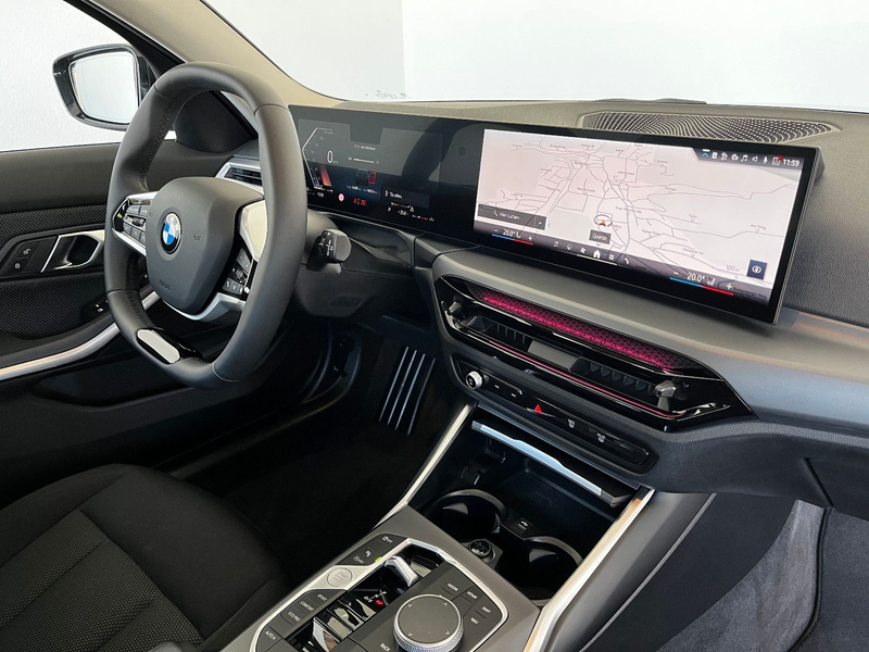 BMW 318 i Tour Navi LED LM Shadow Shz Alarm — photo 13