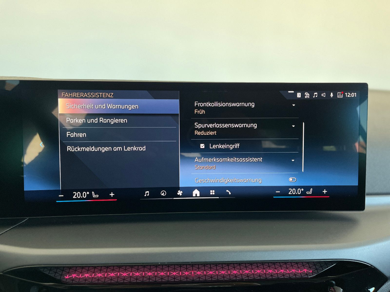 BMW 318 i Tour Navi LED LM Shadow Shz Alarm — photo 25