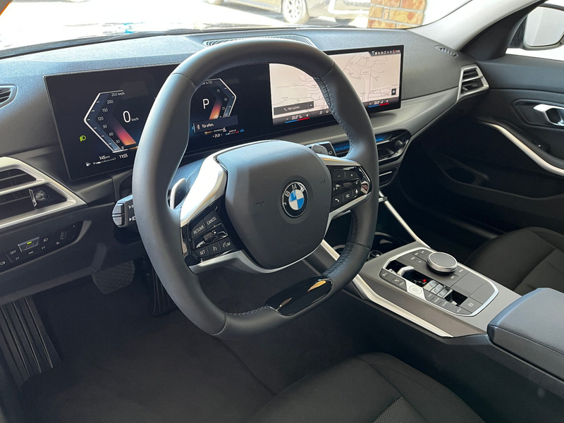 BMW 318 i Tour Navi LED LM Shadow Shz Alarm — photo 11