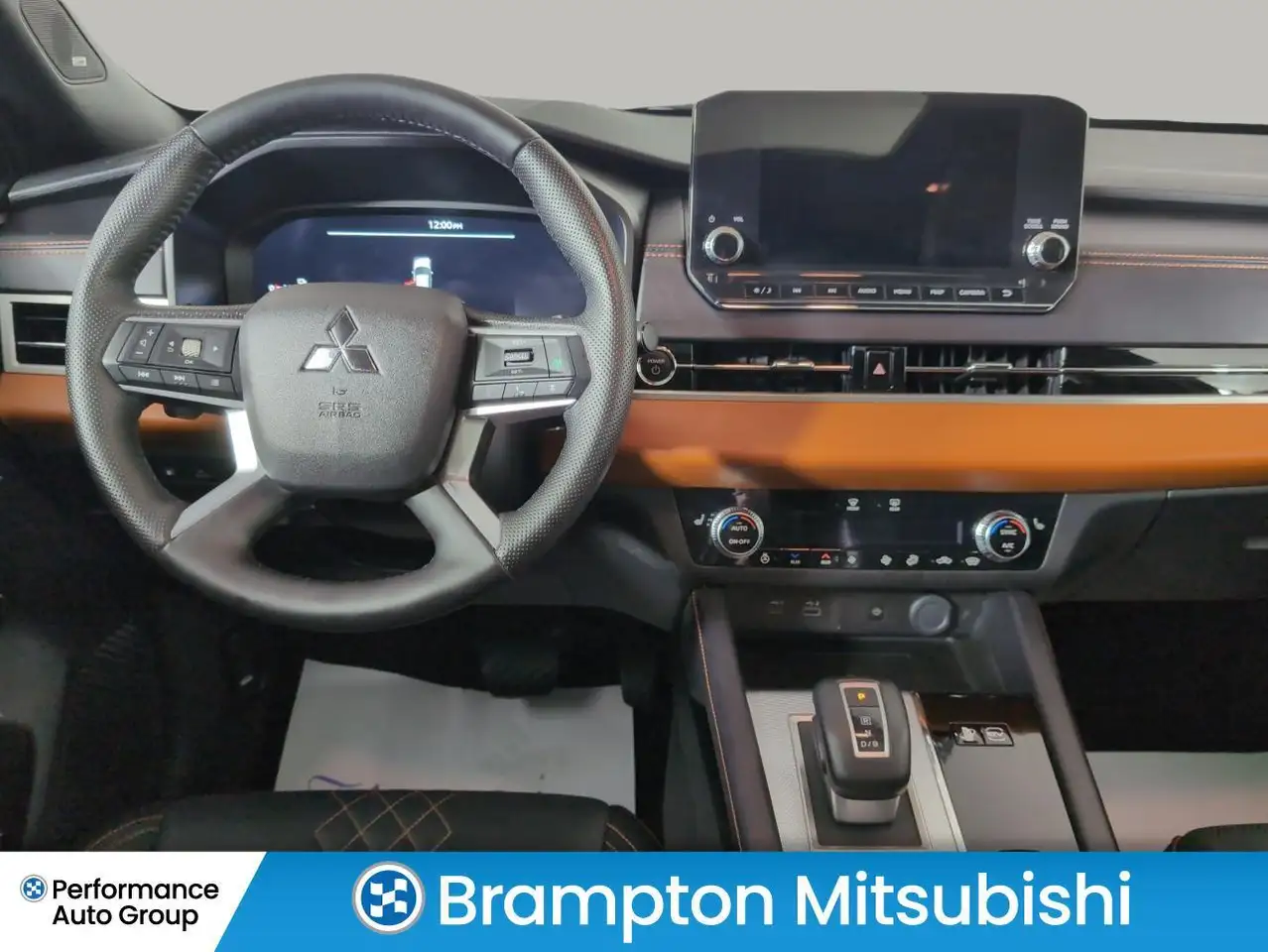 Mitsubishi Outlander photo Mitsubishi Outlander